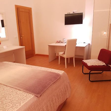 B&B Abatjour - Ambiente Sanificato - Test Antilegionella Assolto Foggia Dış mekan fotoğraf