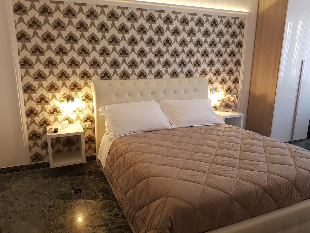 B&B Abatjour - Ambiente Sanificato - Test Antilegionella Assolto Foggia Dış mekan fotoğraf