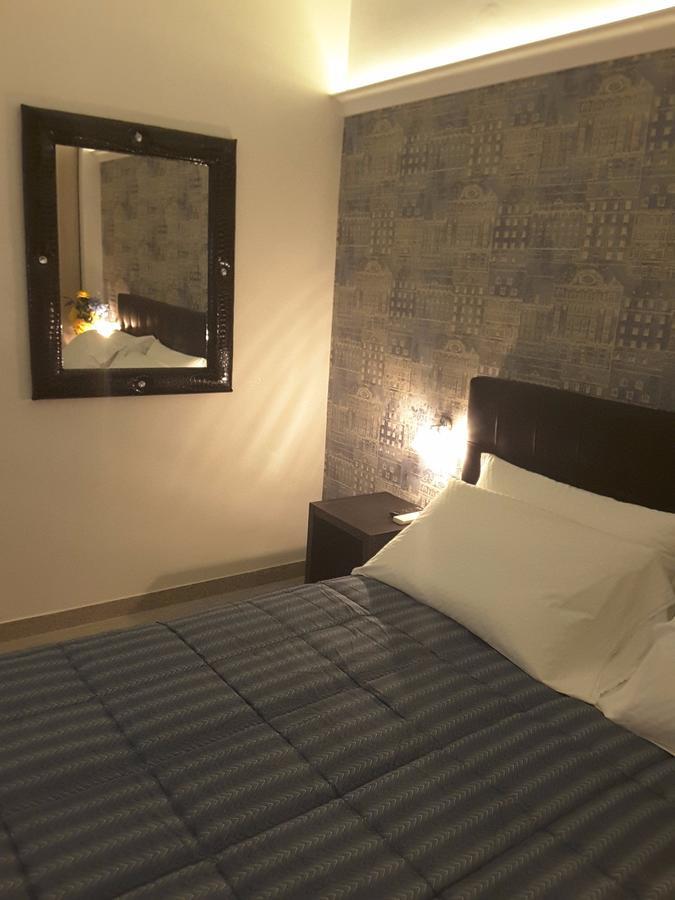 B&B Abatjour - Ambiente Sanificato - Test Antilegionella Assolto Foggia Dış mekan fotoğraf