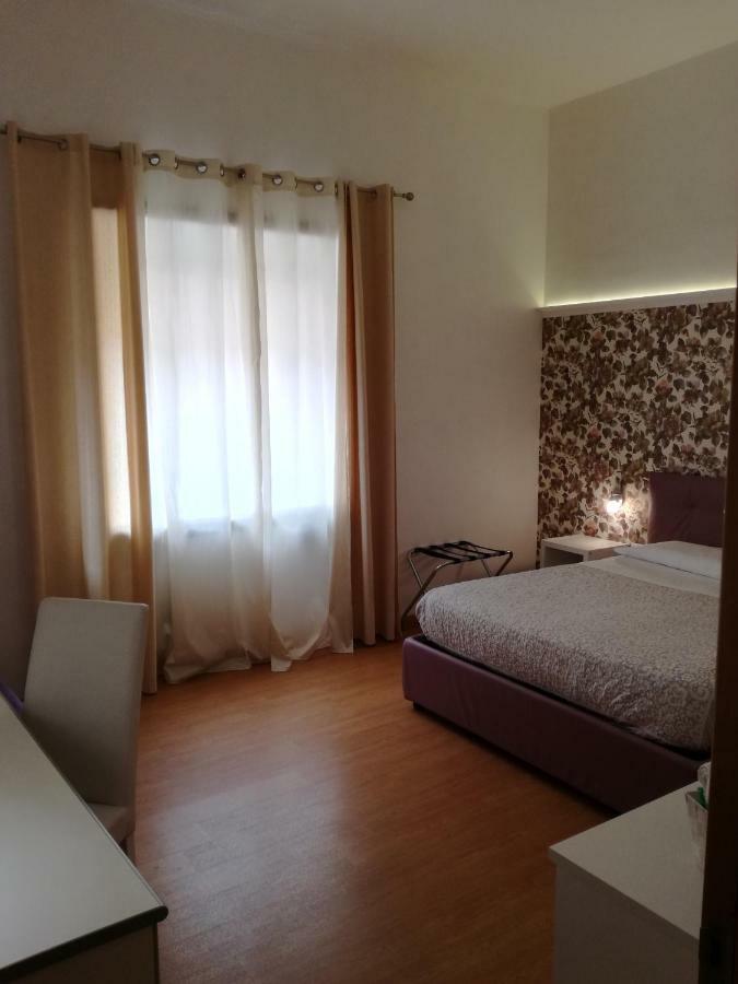 B&B Abatjour - Ambiente Sanificato - Test Antilegionella Assolto Foggia Dış mekan fotoğraf