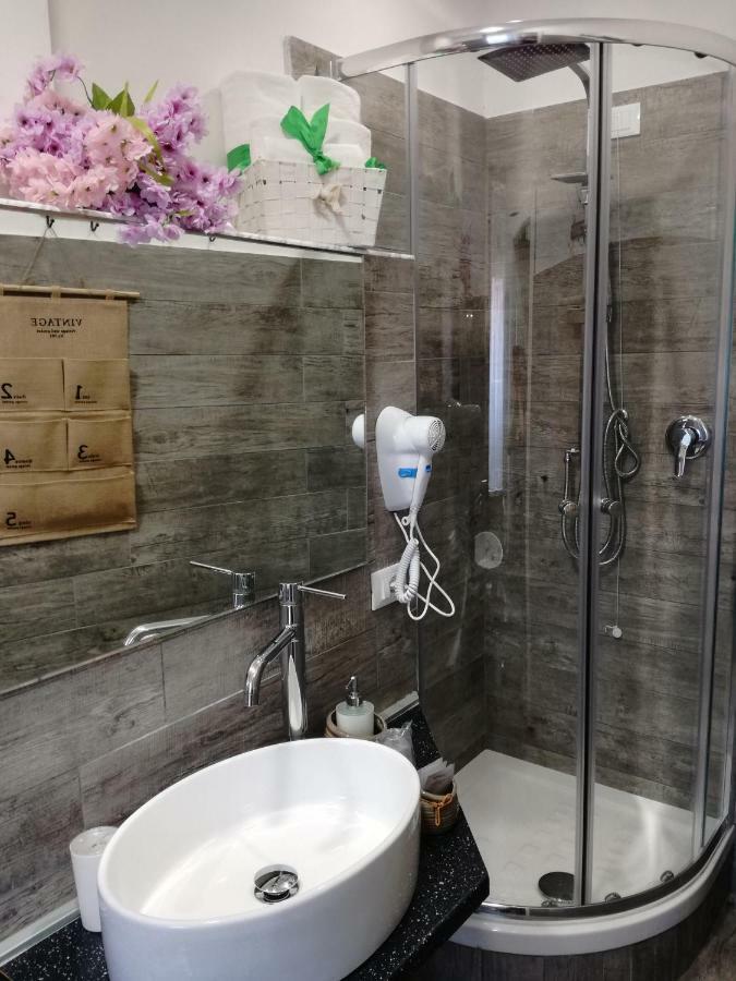 B&B Abatjour - Ambiente Sanificato - Test Antilegionella Assolto Foggia Dış mekan fotoğraf