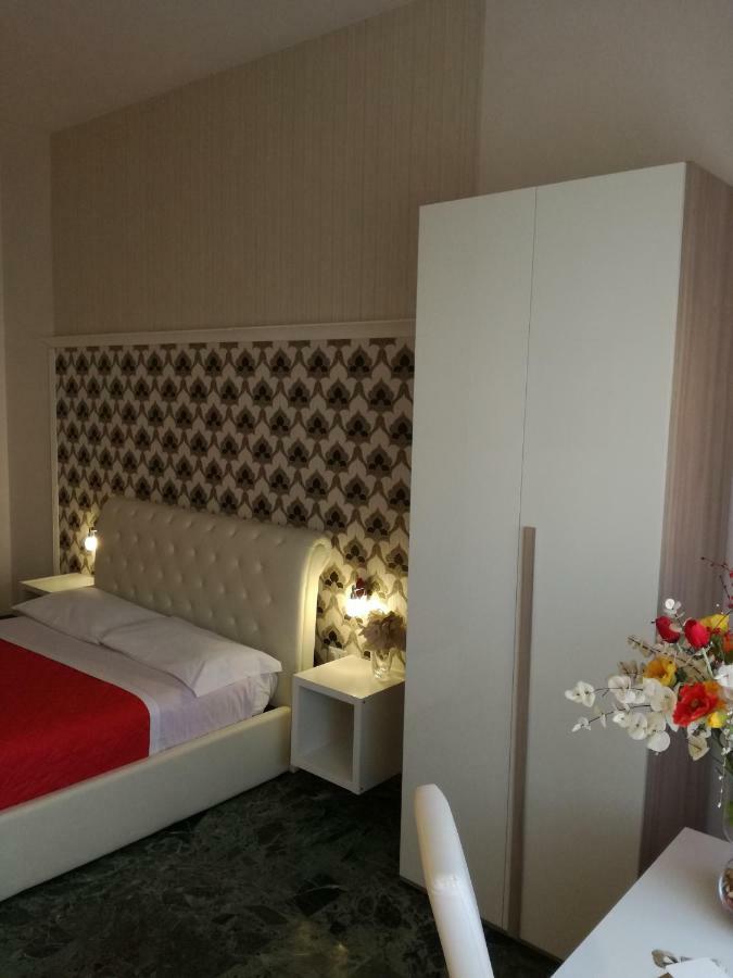 B&B Abatjour - Ambiente Sanificato - Test Antilegionella Assolto Foggia Dış mekan fotoğraf
