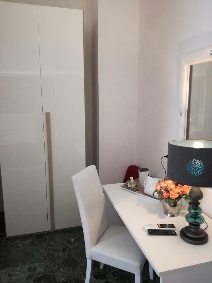 B&B Abatjour - Ambiente Sanificato - Test Antilegionella Assolto Foggia Dış mekan fotoğraf