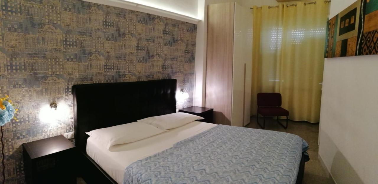 B&B Abatjour - Ambiente Sanificato - Test Antilegionella Assolto Foggia Dış mekan fotoğraf